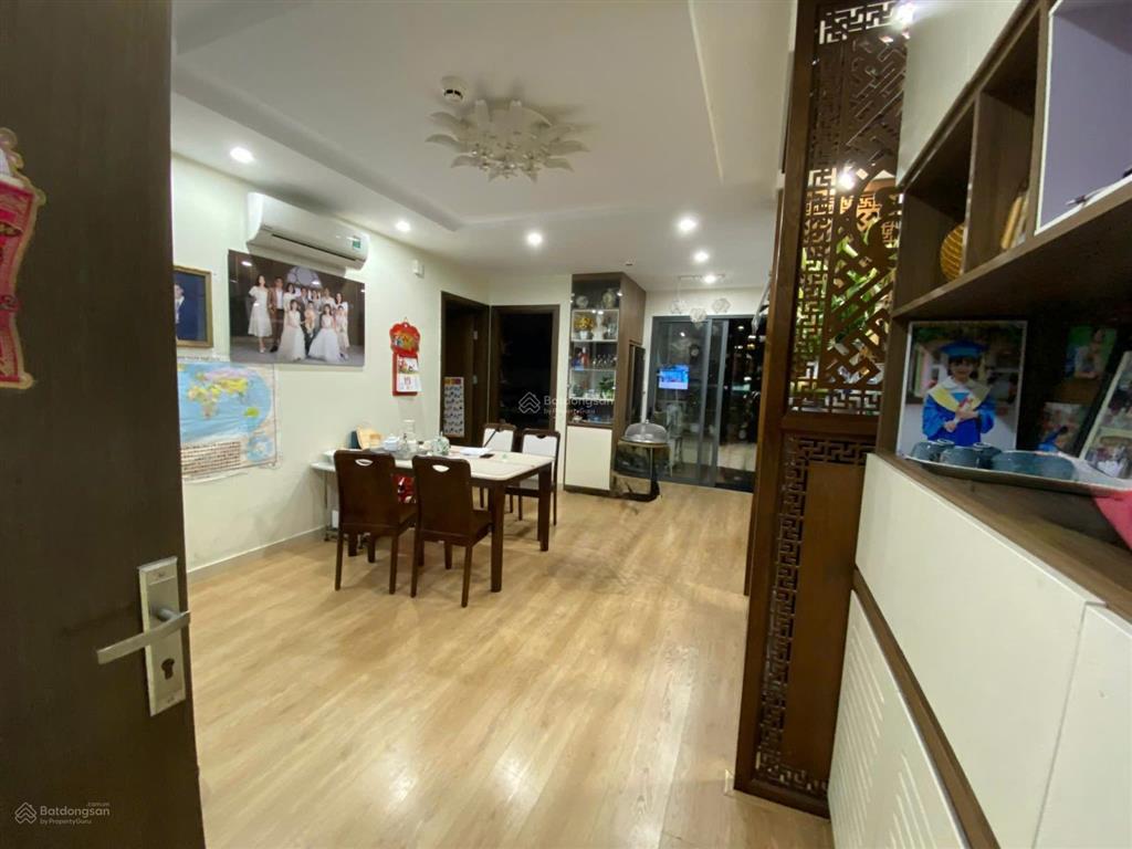 Bán căn hộ 2pn đẹp tòa n04a  full nội thất  ban công nam cực mát  chỉ xách vali về ở