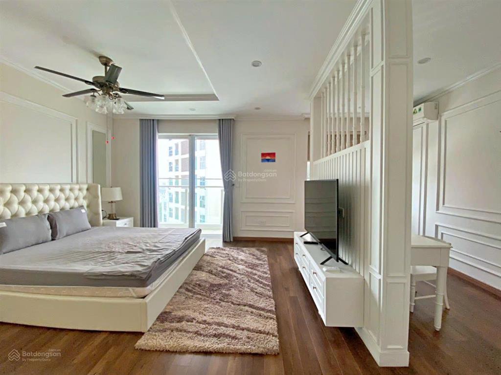 Cho thuê căn hộ cao cấp tòa l4 ciputra  view sân golf  full thiết bị xịn  chỉ việc vào ở