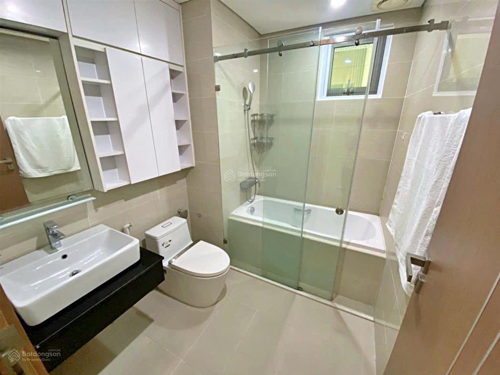 Cho thuê căn hộ cao cấp tòa l4 ciputra  view sân golf  full thiết bị xịn  chỉ việc vào ở