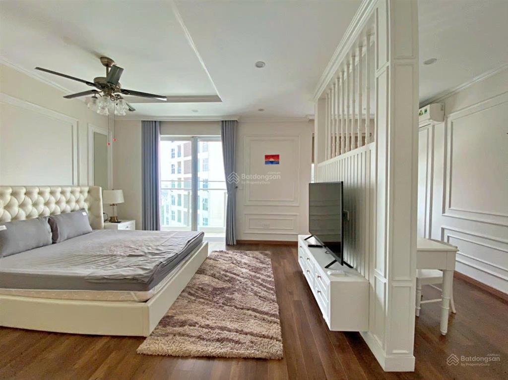 Cho thuê căn hộ cao cấp tòa l4 ciputra  view sân golf  full thiết bị xịn  chỉ việc vào ở