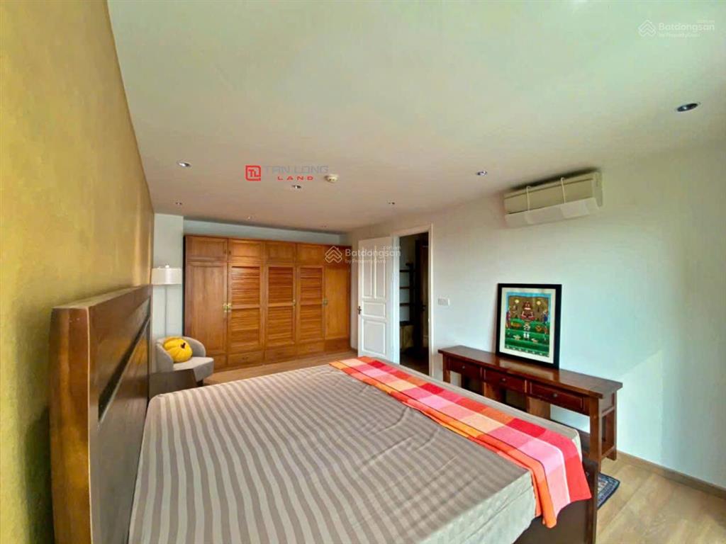 Siêu phẩm penthouse p2 ciputra 279m2  4 phòng ngủ full nội thất mới 100% không gian sống đẳng cấp