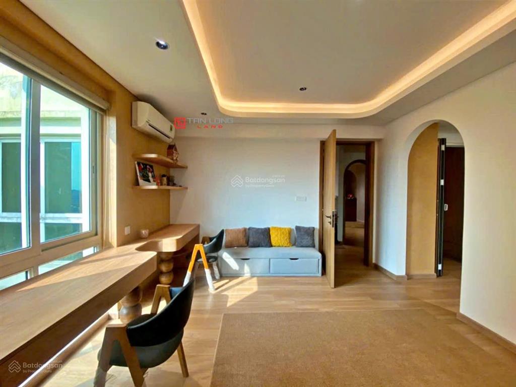 Siêu phẩm penthouse p2 ciputra 279m2  4 phòng ngủ full nội thất mới 100% không gian sống đẳng cấp