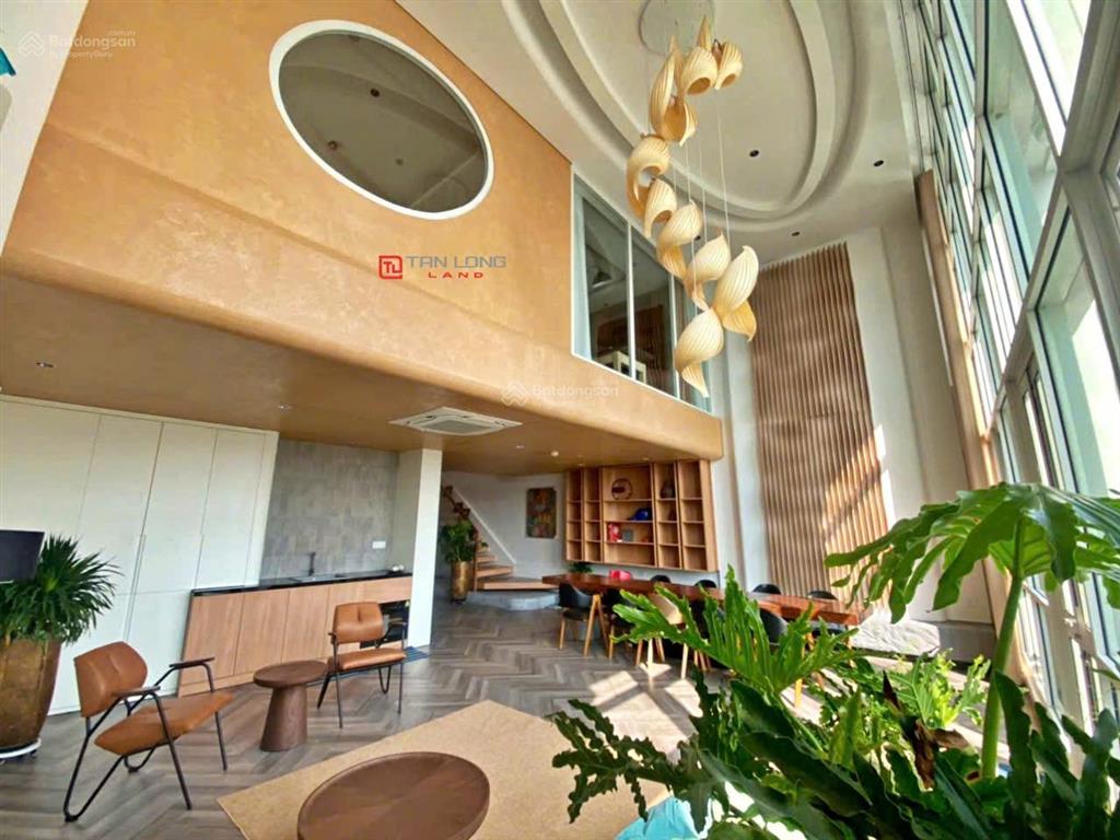 Siêu phẩm penthouse p2 ciputra 279m2  4 phòng ngủ full nội thất mới 100% không gian sống đẳng cấp