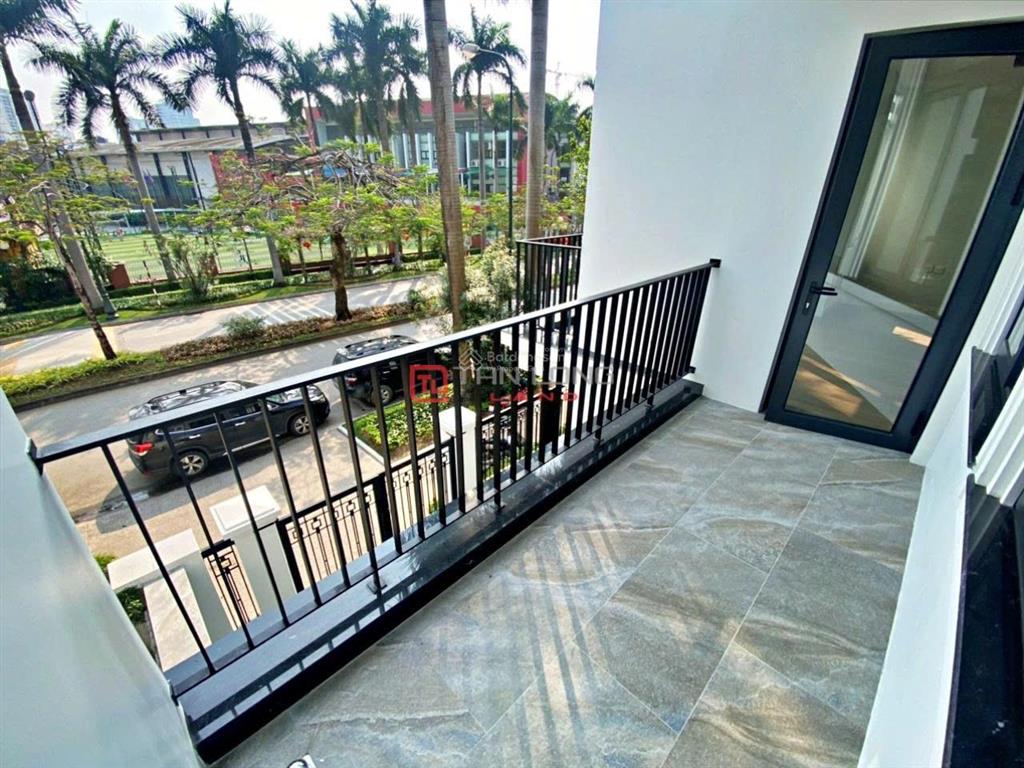 Cho thuê biệt thự dãy c1 đối diện trường academy