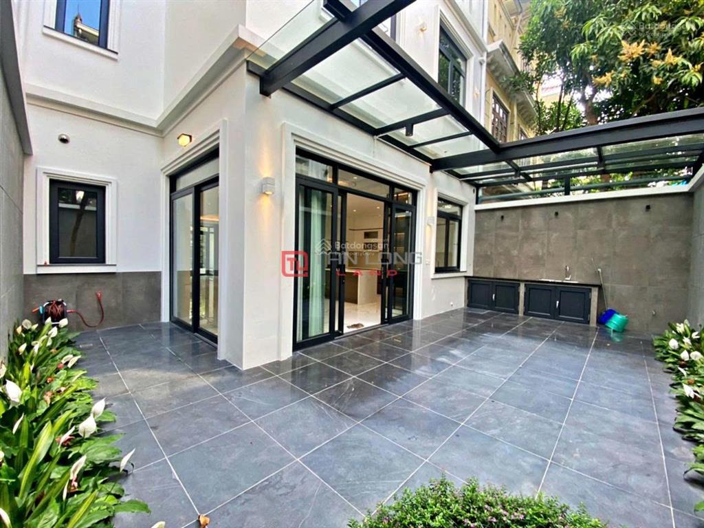 Cho thuê biệt thự dãy c1 đối diện trường academy