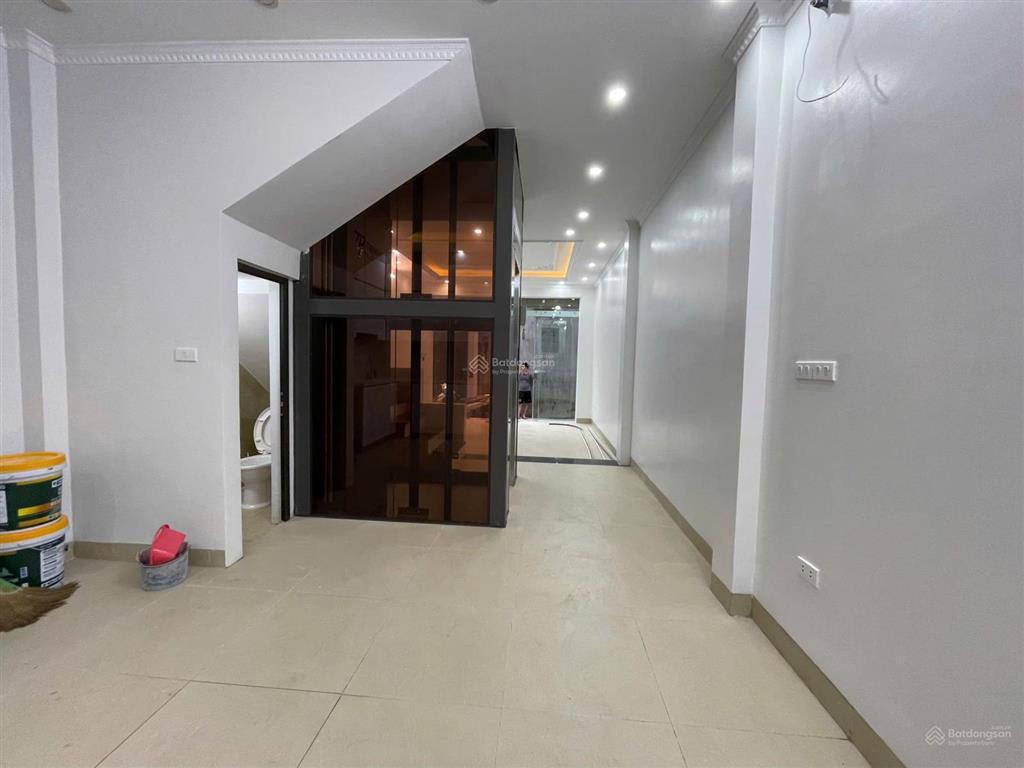Bán nhà phố xốm  hà đông 46m2 5 tầng 6pn thang máy ô tô đỗ cửa lô góc 3 thoáng giá 9.1 tỷ