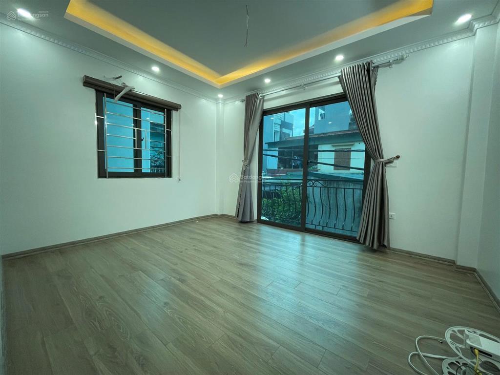 Bán nhà phố xốm  hà đông 46m2 5 tầng 6pn thang máy ô tô đỗ cửa lô góc 3 thoáng giá 9.1 tỷ