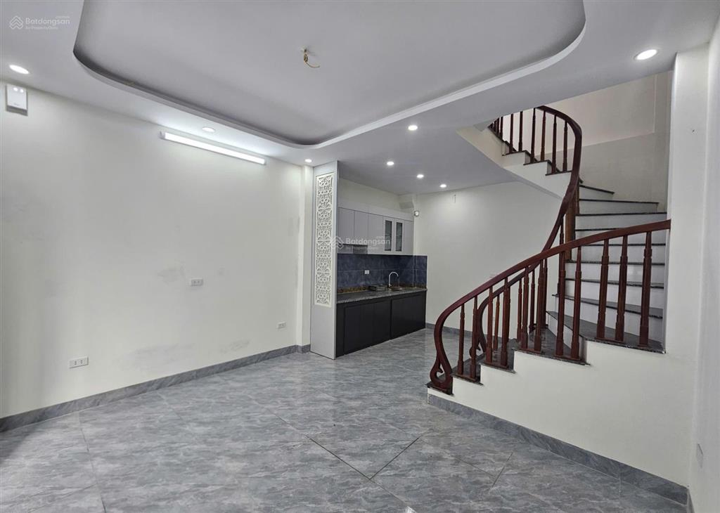Bán nhà xây mới gần bến xe yên nghĩa 32m2 xây 4 tầng 3 pn cách 10m ra đường ô tô ngõ thông 3.6 tỷ