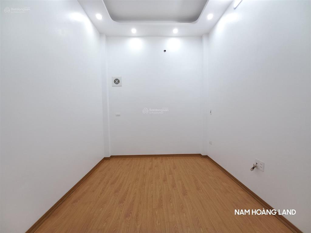 Bán nhà gần bến xe yên nghĩa, hà đông, lô góc 2 mặt thoáng 40m24t3pn xây độc lập, giá 4.75 tỷ