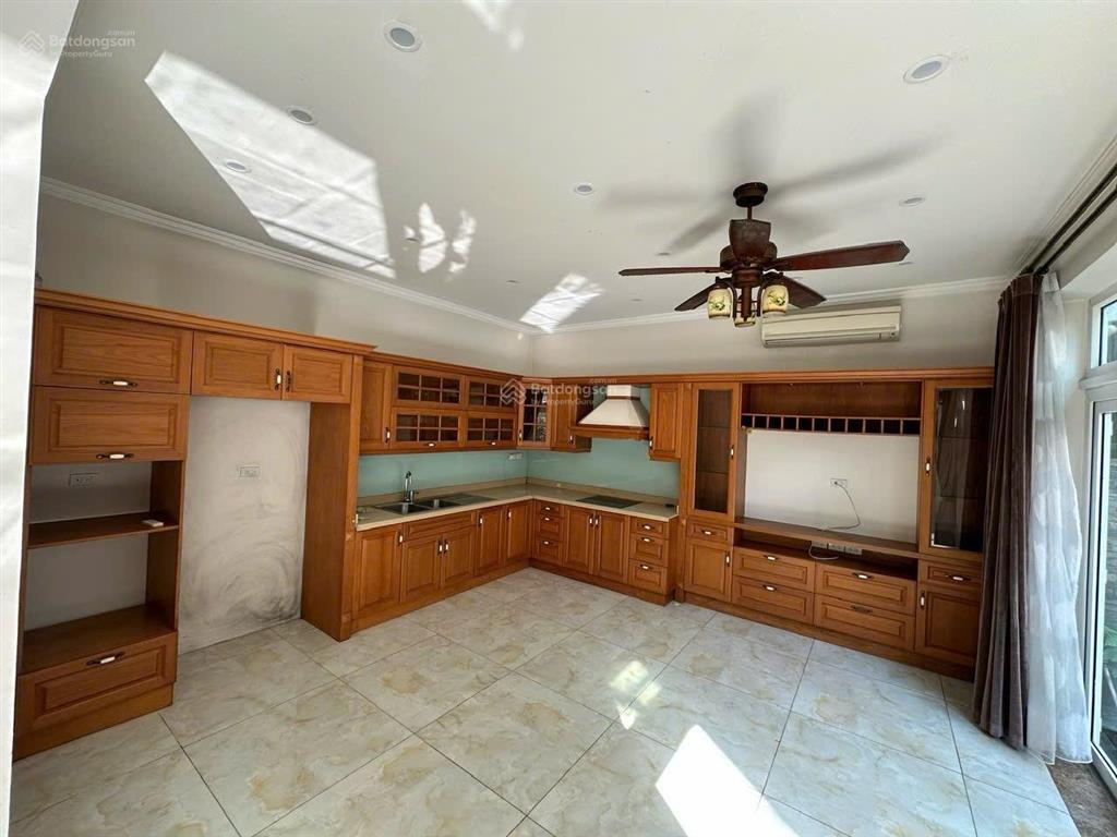 Cho thuê biệt thự splendora, 3 tầng 210m2