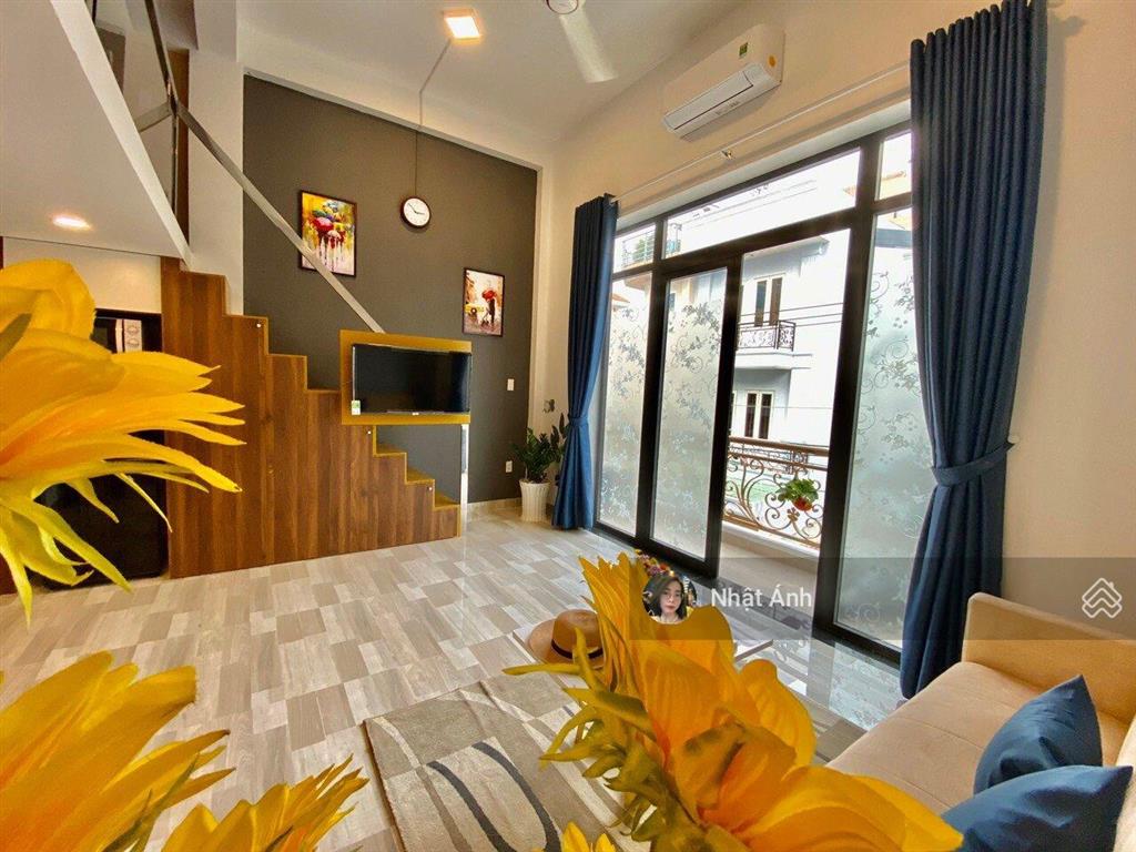 Bán chdv góc 2 mặt hẻm ngay sân bay tân sơn nhất, tân bình  5mx20m  75tr/th  giá chỉ nhỉnh 23 tỷ