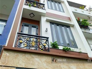 4.6mx20m  bán nhà 3 tầng hẻm 8m đường đồng đen, tân bình  giá 13.9 tỷ còn tl thiện chí bán