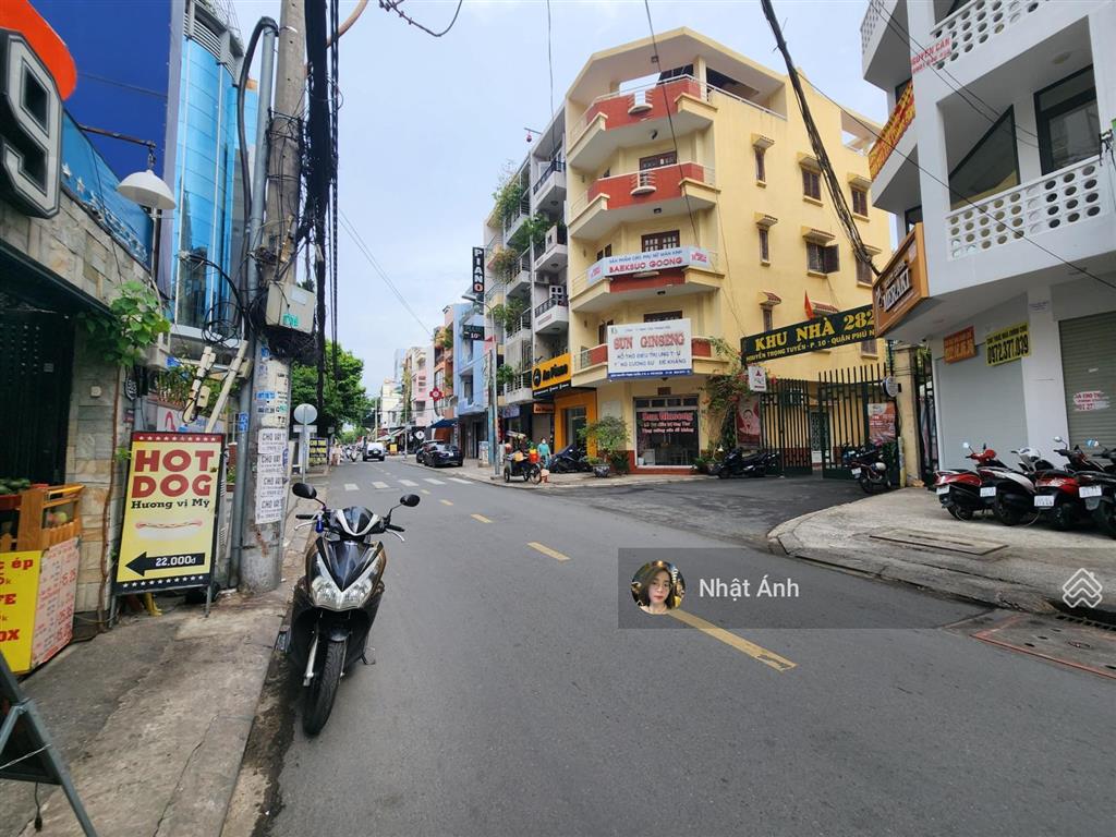 Hạ 2 tỷ bán gấp nhà hẻm 10m út tịch, phường tân sơn nhất  5.2mx20m  5 tầng thang máy chỉ 23 tỷ tl