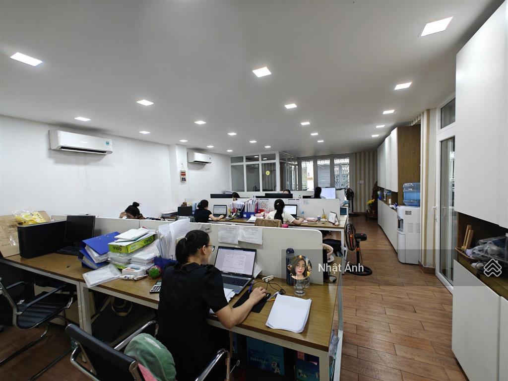 Bán nhà hẻm xe hơi đường c18, phường bảy hiền  8.6mx17  nhà trệt 2 lầu  giá 23.5 tỷ
