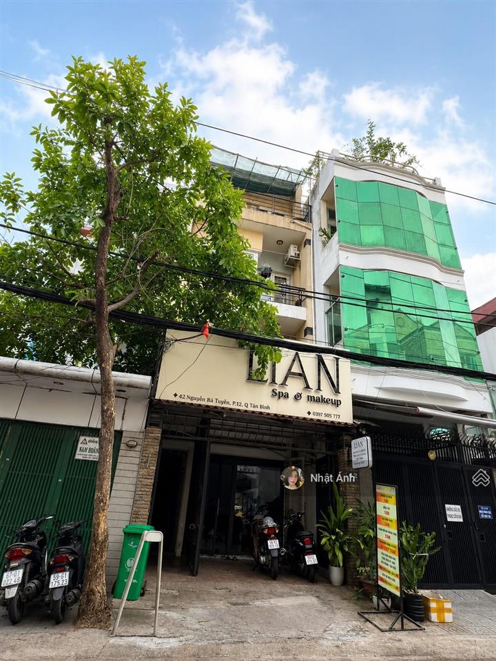 Bán nhà mặt tiền nguyễn bá tuyển gần ngay hoàng hoa thám, khu k300  4.3mx30m  giá 22,9 tỷ
