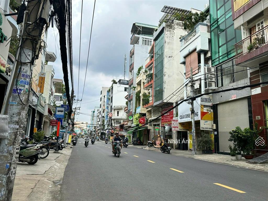 5mx25m  bán mặt tiền ngay phạm phú thứ  nhà 3 tầng giá chỉ 17,5 tỷ tl