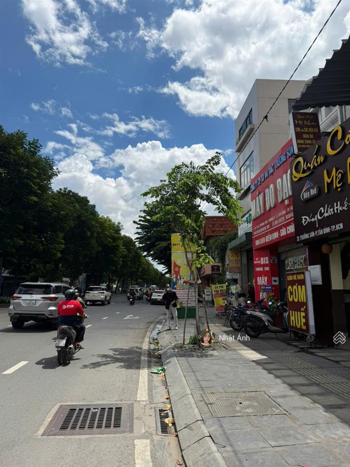 Bán mặt tiền phan đình giót  trường sơn, phường 2, tân bình  8.2mx20m  giá 39 tỷ còn bớt