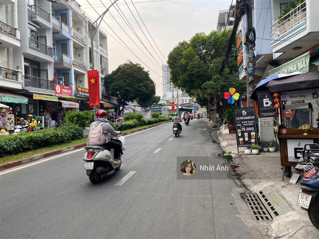 Bán nhà hẻm 8m đường nguyễn cửu đàm ngay tân sơn nhì  8,5mx16m  4 tầng giá 16,5 tỷ