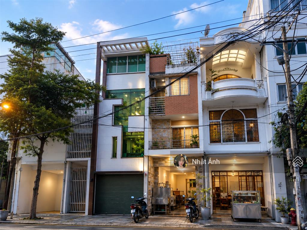 Hàng hiếm! bán mặt tiền nguyễn minh hoàng đoạn kinh doanh tốt  4mx20m  4 tầng 14 tỷ