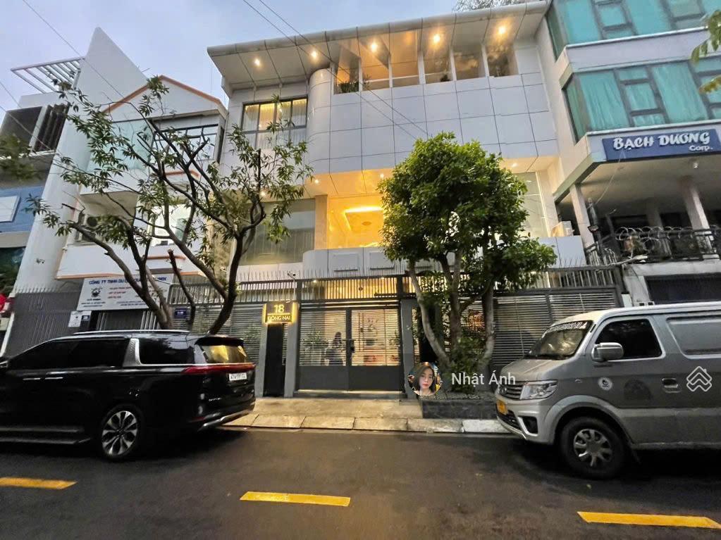 Bán biệt thự sân vườn hồ cá koi ngay sân bay  công viên gia định  14mx20m  giá chỉ nhỉnh 50 tỷ