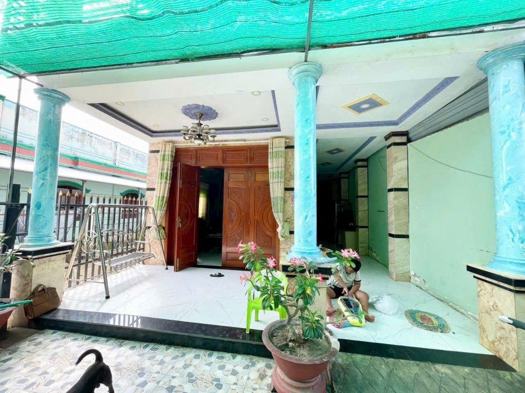 Bán Nhà 3 Tầng KDC Long Hậu, Cần Giuộc, Tây Ninh 3.950