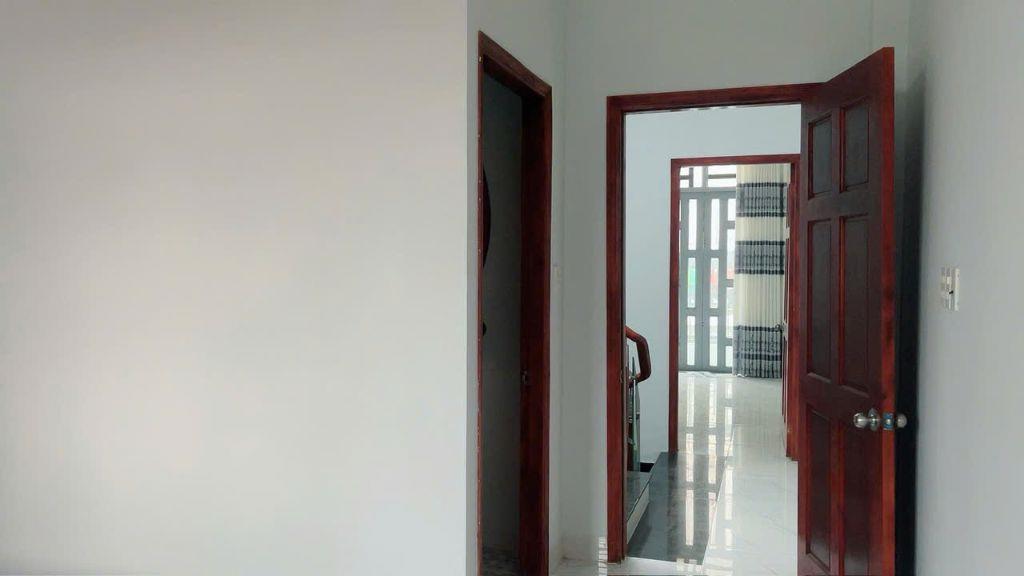 Bán Nhà 3 Tầng KDC Hoàng Hoa Long Hậu Giá 3.85 tỷ
