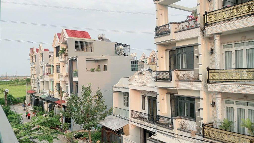 Bán Nhà 3 Tầng KDC Hoàng Hoa Long Hậu Giá 3.85 tỷ