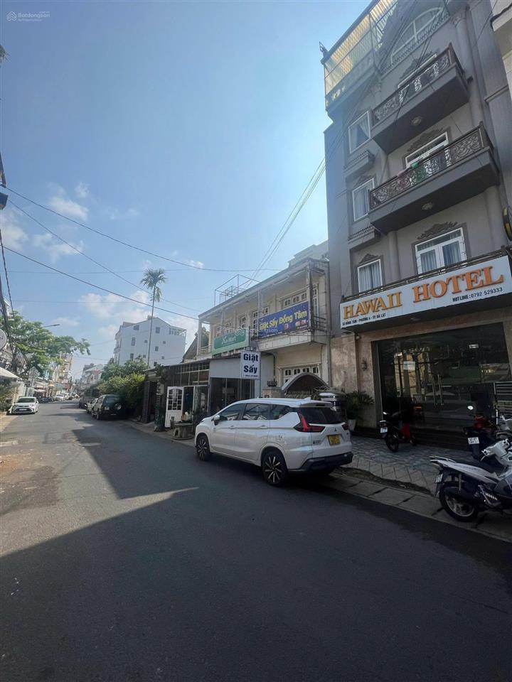 Bán khách sạn 16 phòng đang kinh doanh tại phường 4, đà lạt