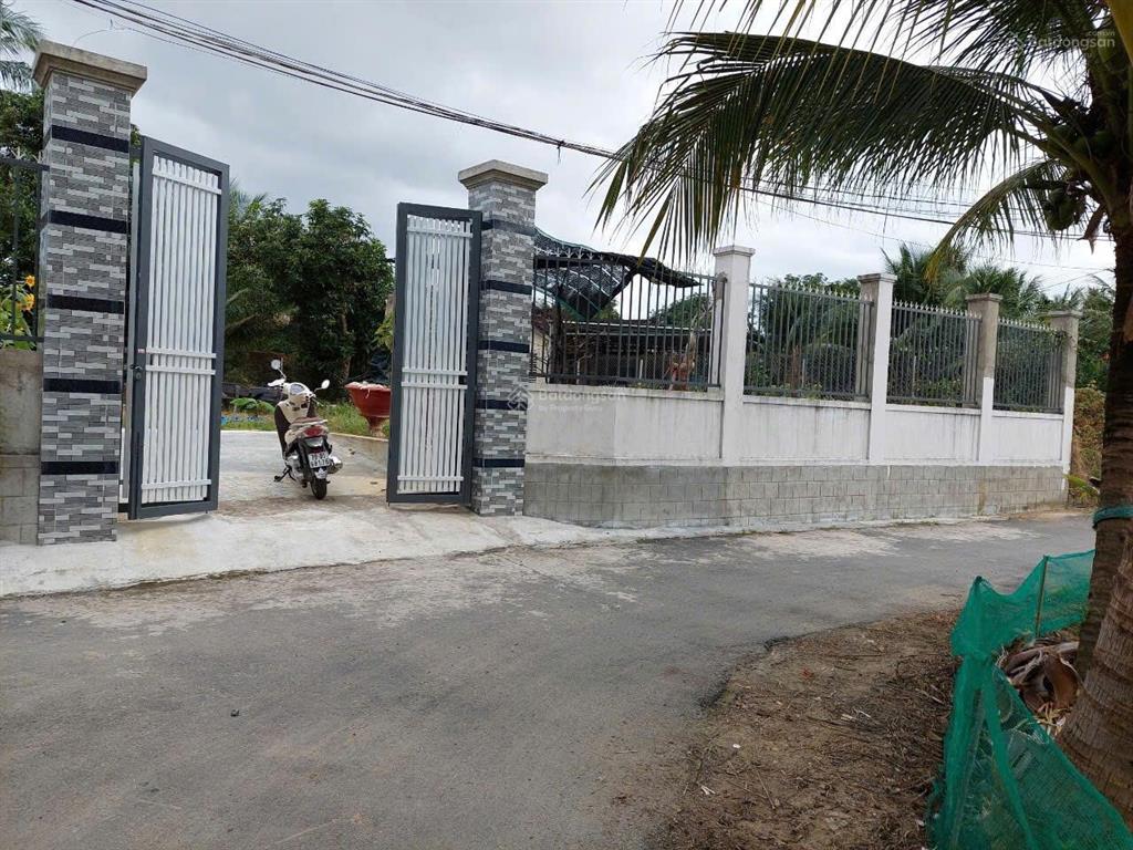 Bán đất diên toàn mặt tiền đường nhựa ngay khu dân cư giá chỉ 12,5tr/m2