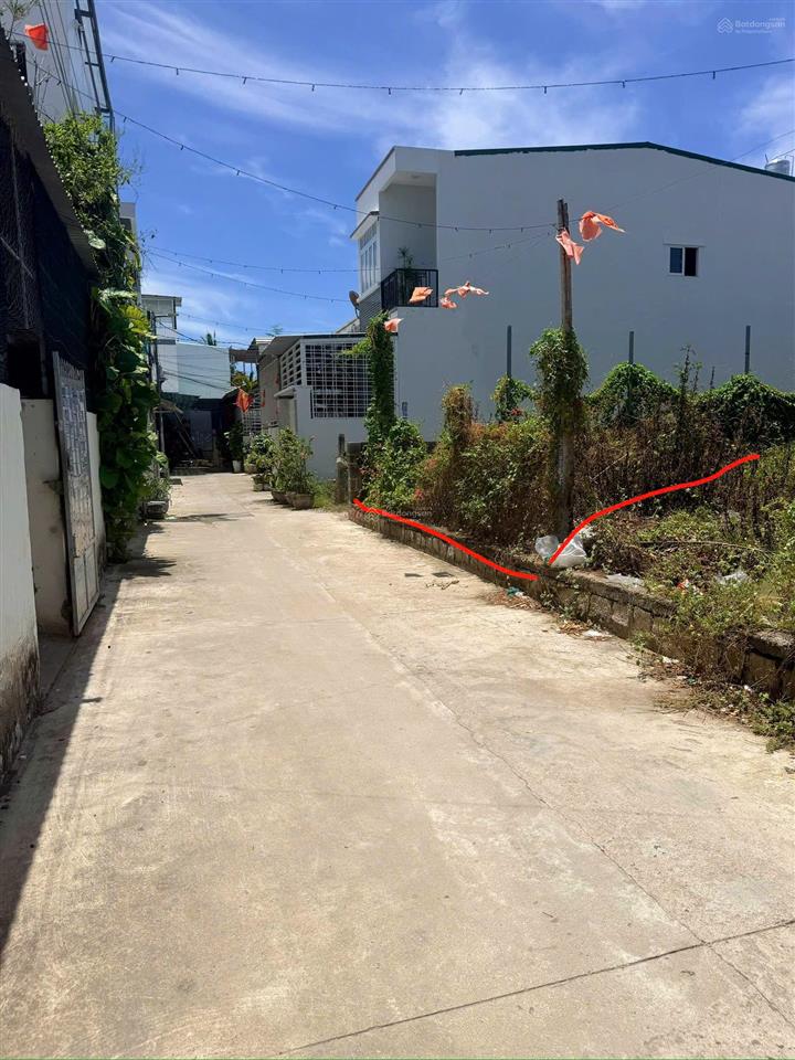 Bán đất ngọc hiệp sau nhà hàng hoàng lan 3tỷ2