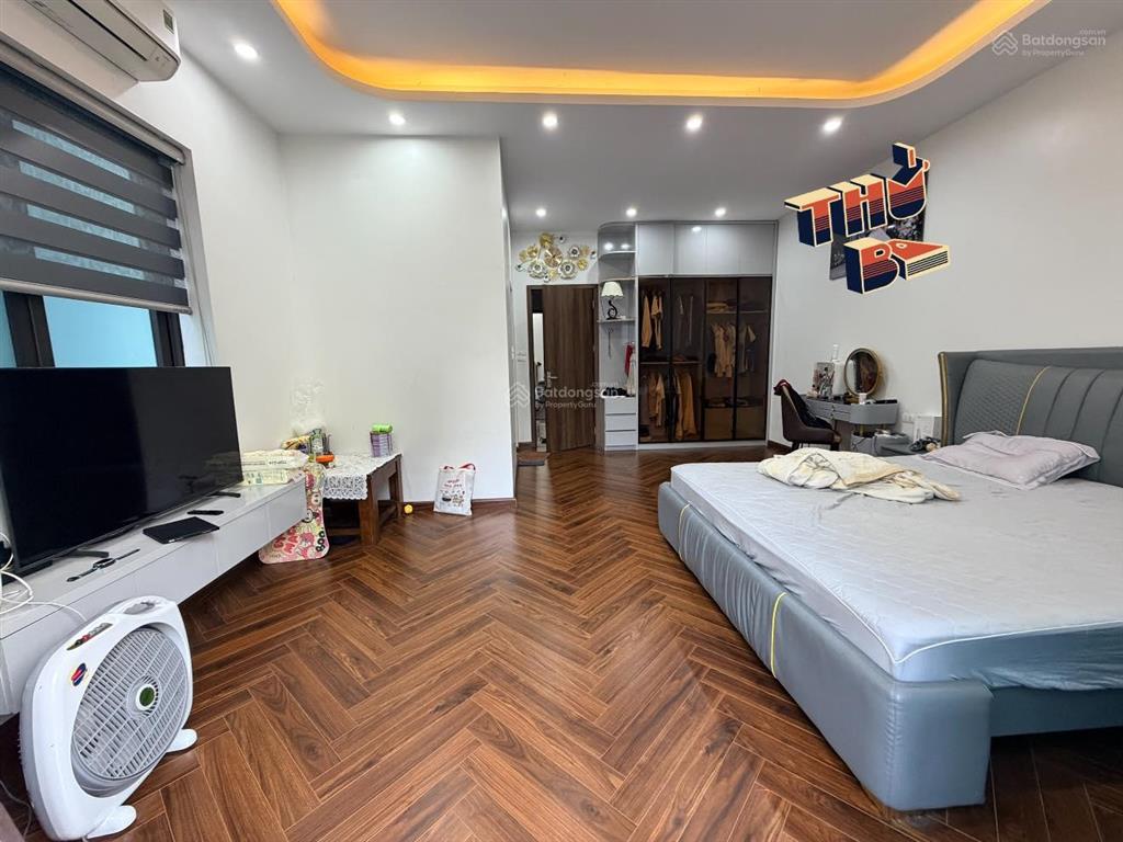 Bán gấp nhà mặt ngõ ô tô đường trường chinh. 65m²  6 tầng. thang máy. gara ô tô.