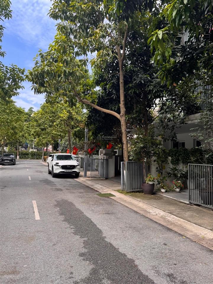 Biệt thự sân vườn park city lê trọng tấn chỉ 41 tỉ