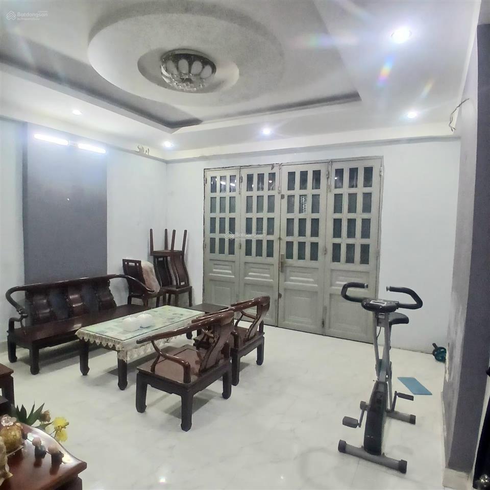 Bán nhà 2 tầng kdc nam hùng vương  ngang 5m  căn góc 3 mặt tiền  giá 6.6 tỷ.  diện tích 68m2