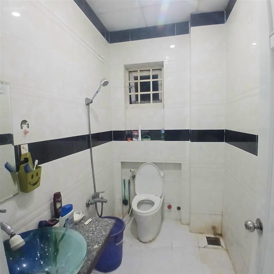 Bán nhà 2 tầng kdc nam hùng vương  ngang 5m  căn góc 3 mặt tiền  giá 6.6 tỷ.  diện tích 68m2