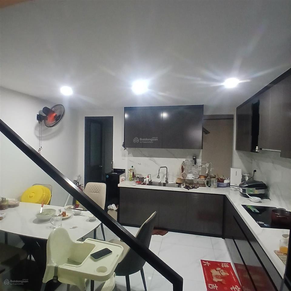 Nhà 4 tầng mới, ôtô tới nhà, trục đường chính, từ đường số 1 kdc nam hùng vương, 72m2, 3 phòng ngủ