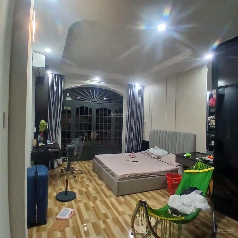 Nhà 4 tầng mới, ôtô tới nhà, trục đường chính, từ đường số 1 kdc nam hùng vương, 72m2, 3 phòng ngủ