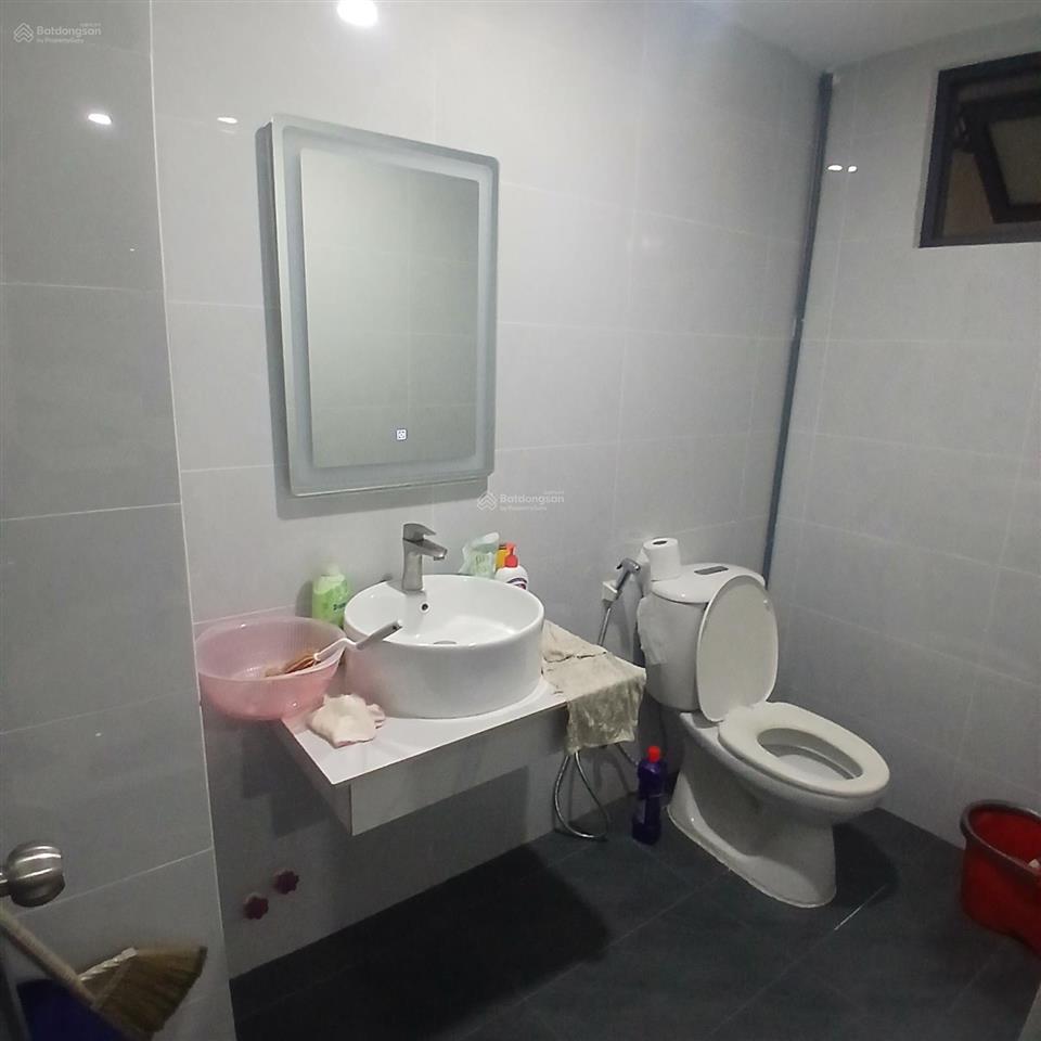 Nhà 4 tầng mới, ôtô tới nhà, trục đường chính, từ đường số 1 kdc nam hùng vương, 72m2, 3 phòng ngủ