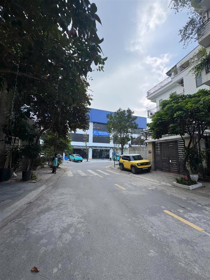 Hàng hiếm mặt phố nguyễn văn hưởng  giang biên  việt hưng. dt 140m², mt 7,5m