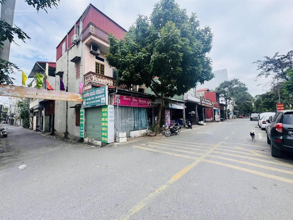 Duy nhất còn một lô vừa tầm tiền việt hưng. đất đẹp giang biên  việt hưng. đường ô tô tránh, 74m2