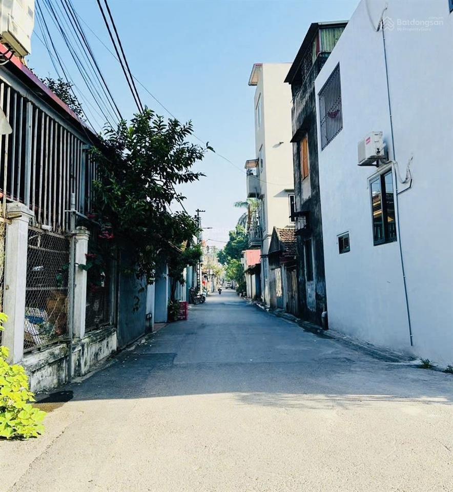 Duy nhất còn một lô vừa tầm tiền việt hưng. đất đẹp giang biên  việt hưng. đường ô tô tránh, 74m2