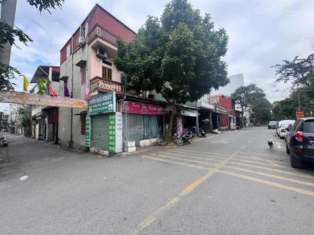 Vị trí đẹp sát phố cực hiếm giá tốt giang biênviệt hưng ngõ ô tô tránh sát phố phạm khắc quảng