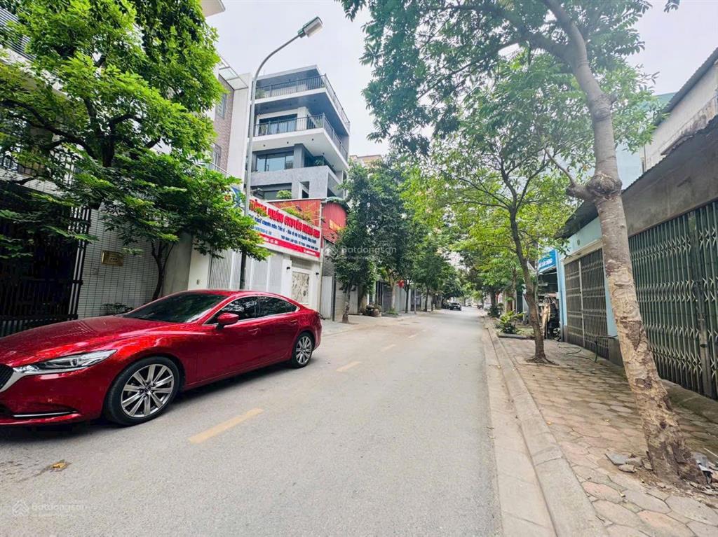 Hàng hiếm mặt phố nguyễn văn hưởng  giang biênviệt hưng.
bán nhà đẹp 3.5 tầng mặt phố kinh doanh