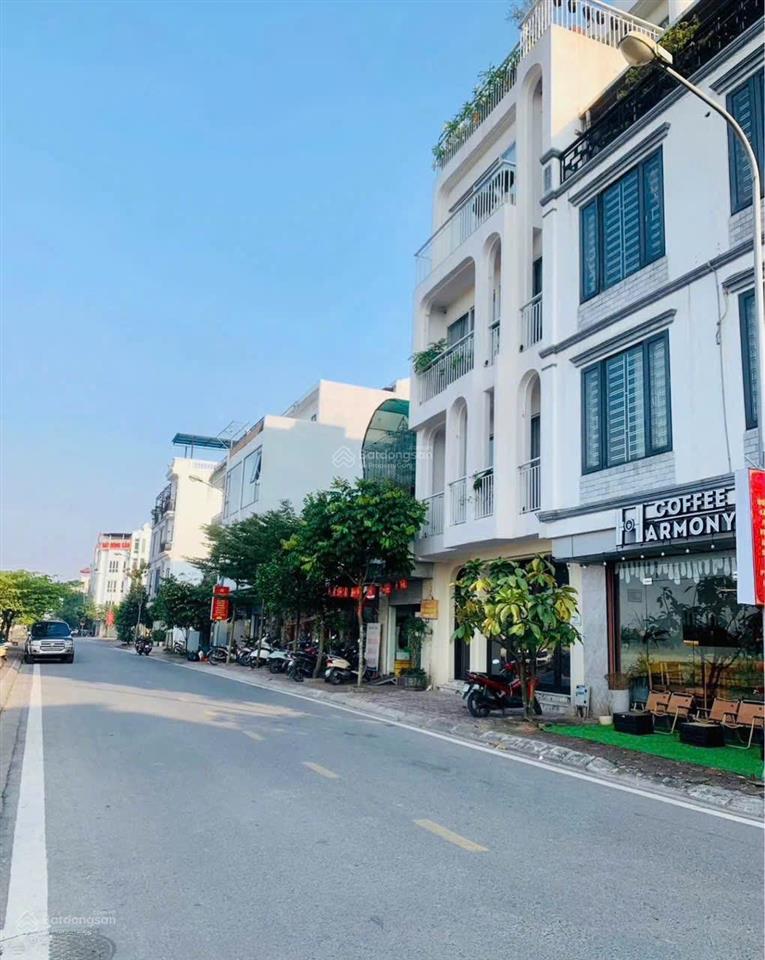 Hàng cực hiếm và phân khúc vừa tiền. đất đẹp có 102 tái định cưgiang biênlb, view cánh đồng, 56m2