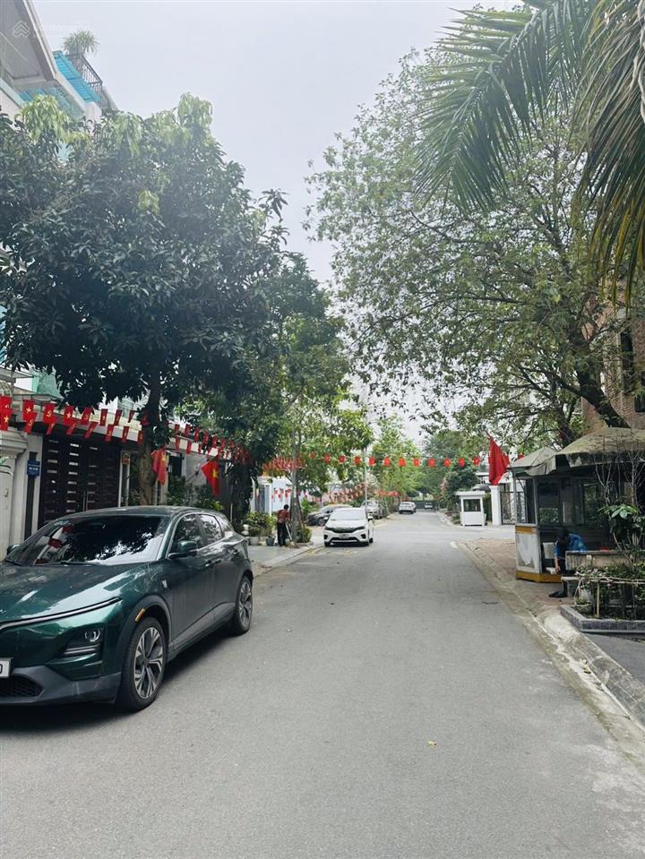 Bán biệt thự thô khu nhà vườn  khu đô thị việt hưng diện tích 114m² | mặt tiền 5.7m, 31.8 tỷ