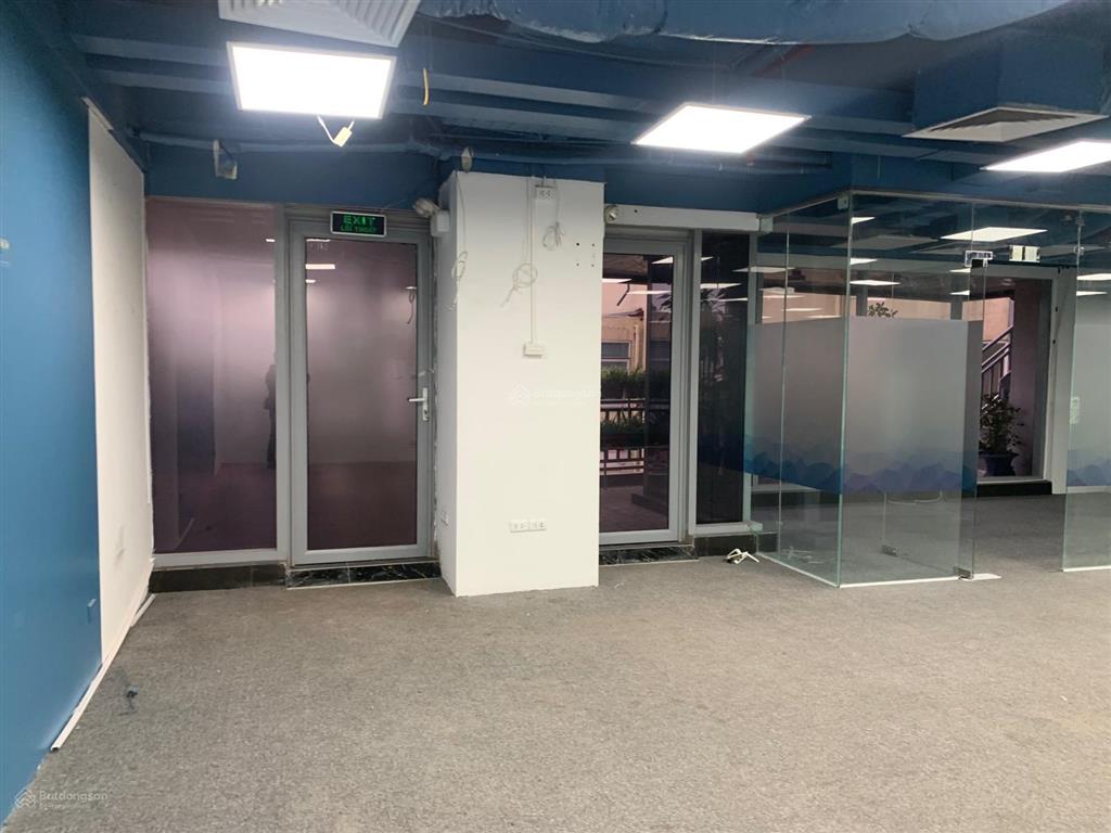 Cho thuê văn phòng tòa nhà central field phố trung kính, cầu giấy, hà nội diện tích 50m2