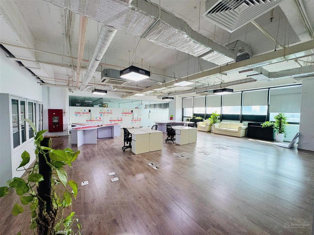 Cho thuê văn phòng tòa nhà ctm cầu giấy, hà nội diện tích 600m2 giá tốt