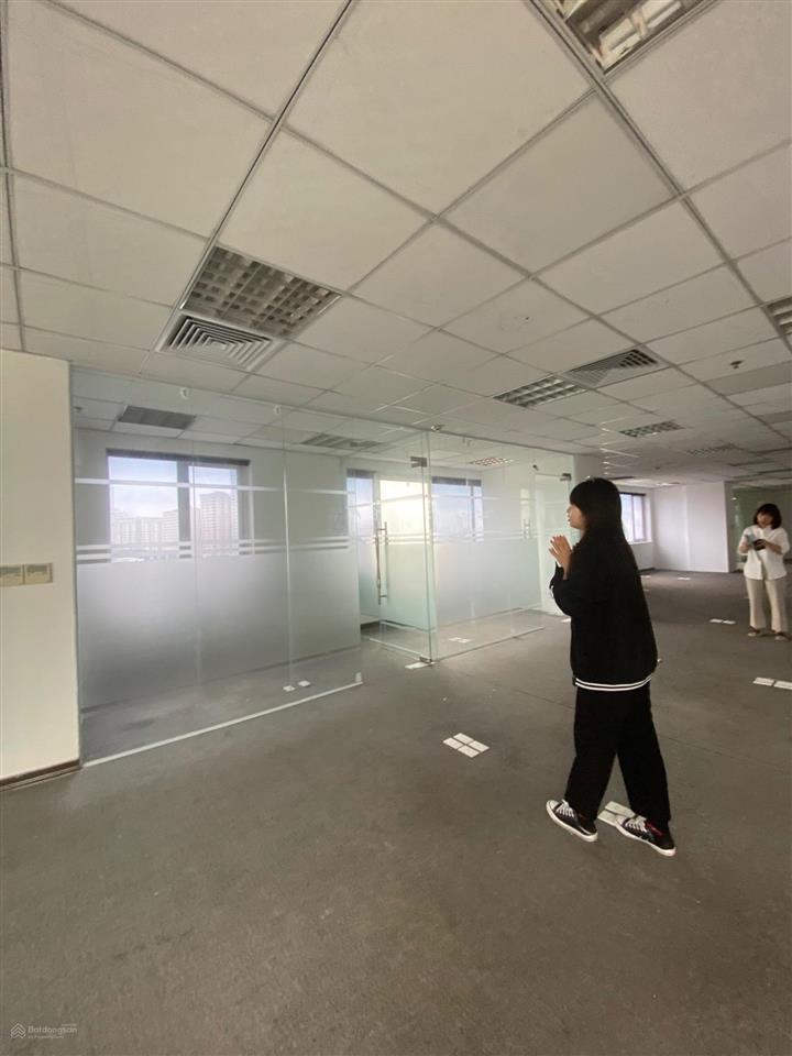 Cho thuê văn phòng khu đô thị mới nghĩa đô, bắc từ liêm, hà nội. dt 100m2