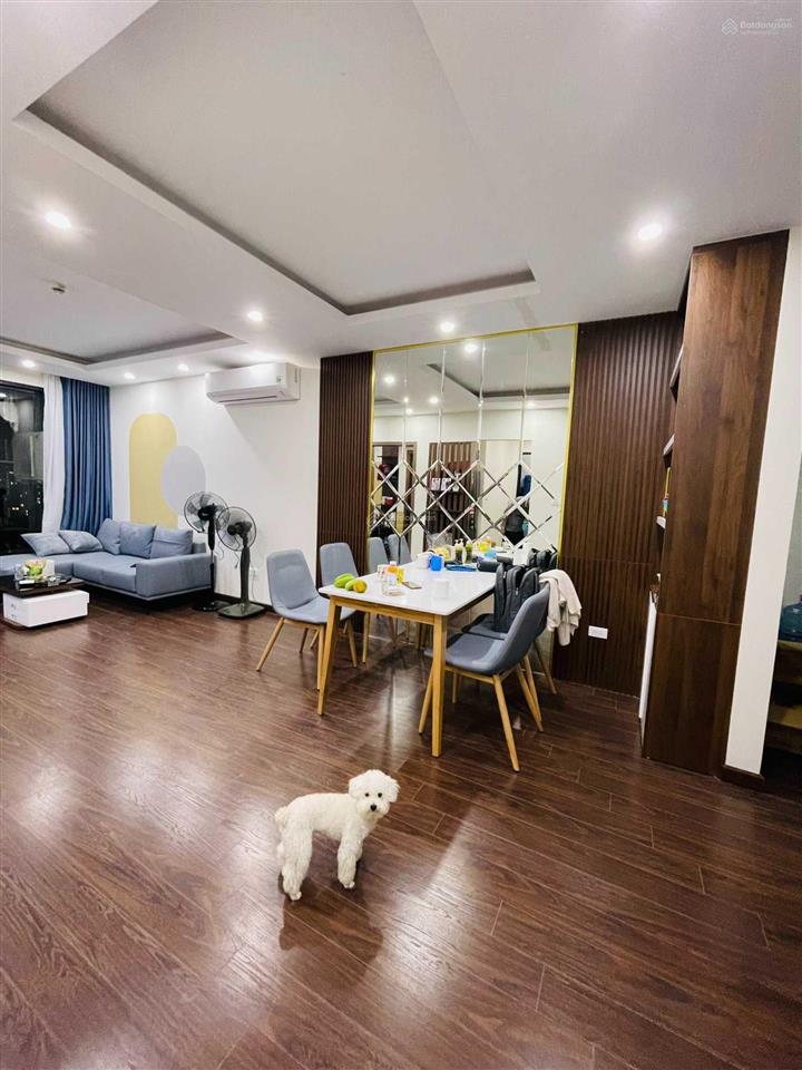 Chính chủ bán căn a06 3n, 2vs full nội thất. xem nhà lúc nào cũng được. gía 7 tỷ .  0986 749 ***