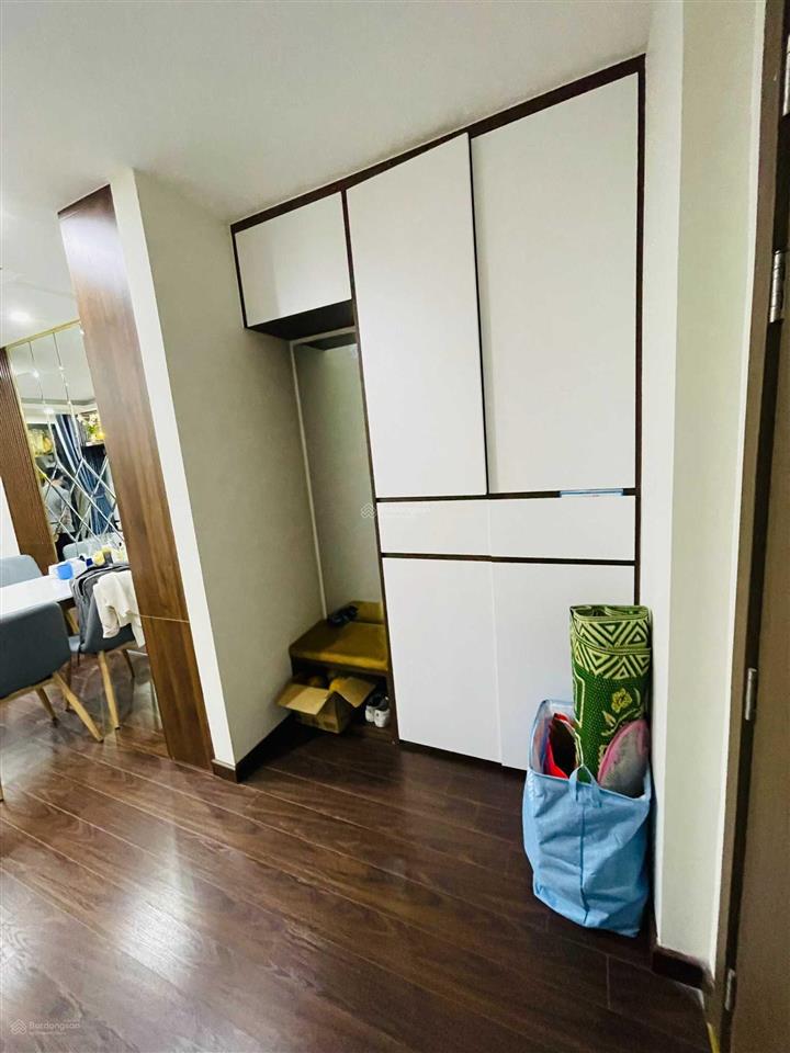 Chính chủ bán căn a06 3n, 2vs full nội thất. xem nhà lúc nào cũng được. gía 7 tỷ .  0986 749 ***