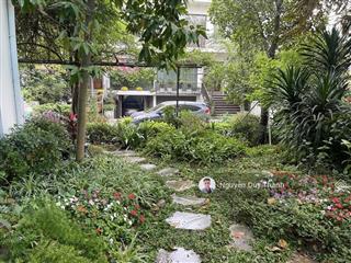 Bán biệt thự sân vườn hồ cá lô góc, khai sơn hill, 280m2, 4 tầng,mt15m,full nội thất ở ngay đón tết